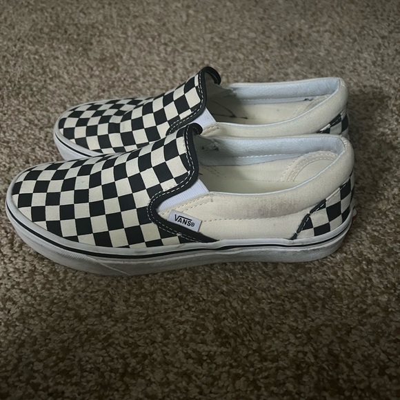 VANS SLIP-ON CHECKERBOARD SHOE: Size 8 Women’s (Black and White) - Picture 2 of 4